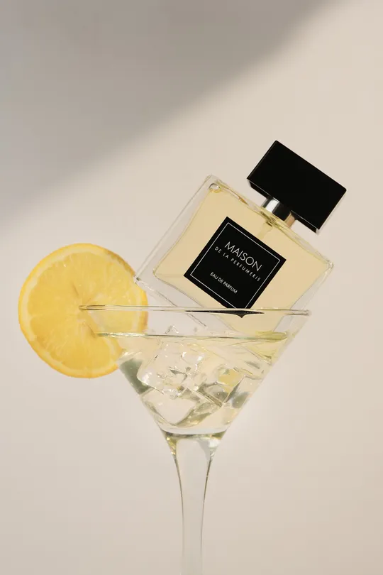 Maison de la Parfumerie – Styled product photography 11